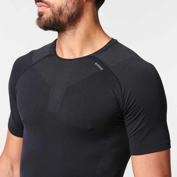 Men's Running Seamless T-shirt Kiprun Run 500 Comfort Skin Black, photo 6 of 4