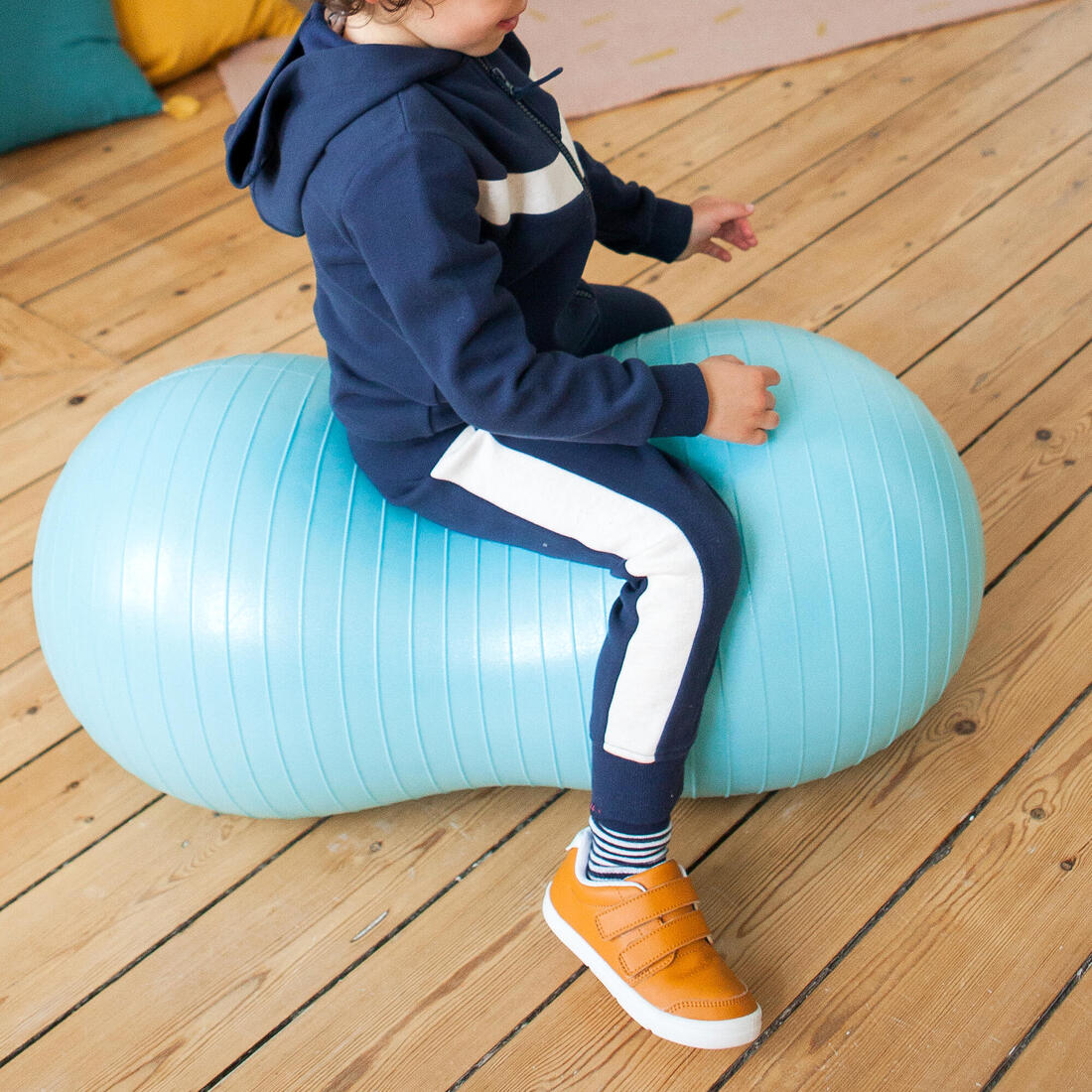 DOMYOS Kids' peanut ball | Peanut ball DOMYOS Kids' peanut ball | Peanut ball